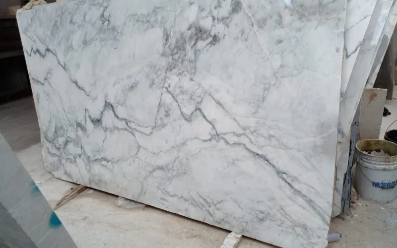 Proyecto con mármol Blanco Bego (foto 11)